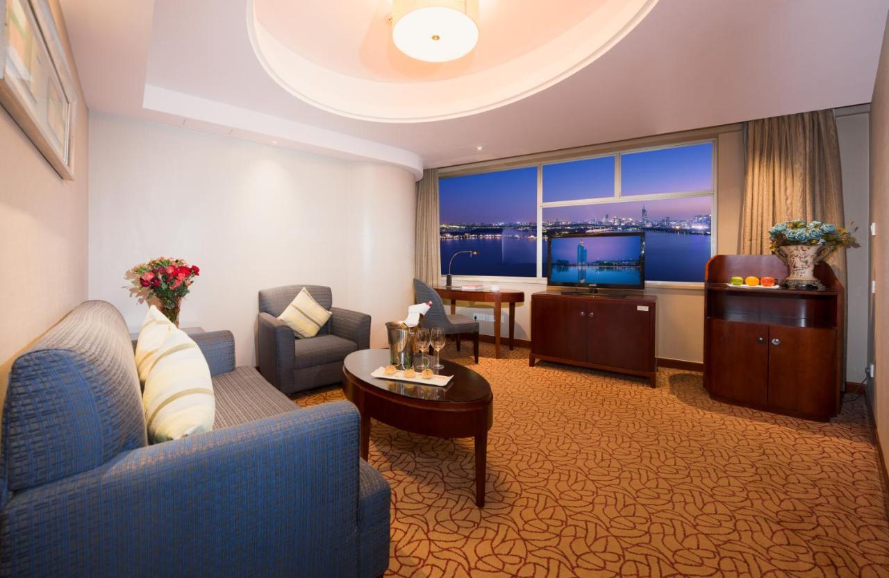 ננג'ינג Shu Guang International Hotel מראה חיצוני תמונה